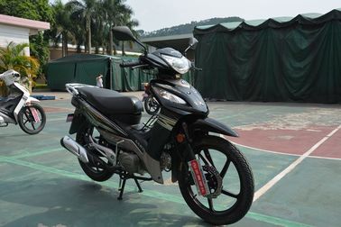 Chine Moto économiseuse d&#039;énergie de CUB, OEM arrière avant Avalible de frein à tambour de Supercub de cavaliers usine